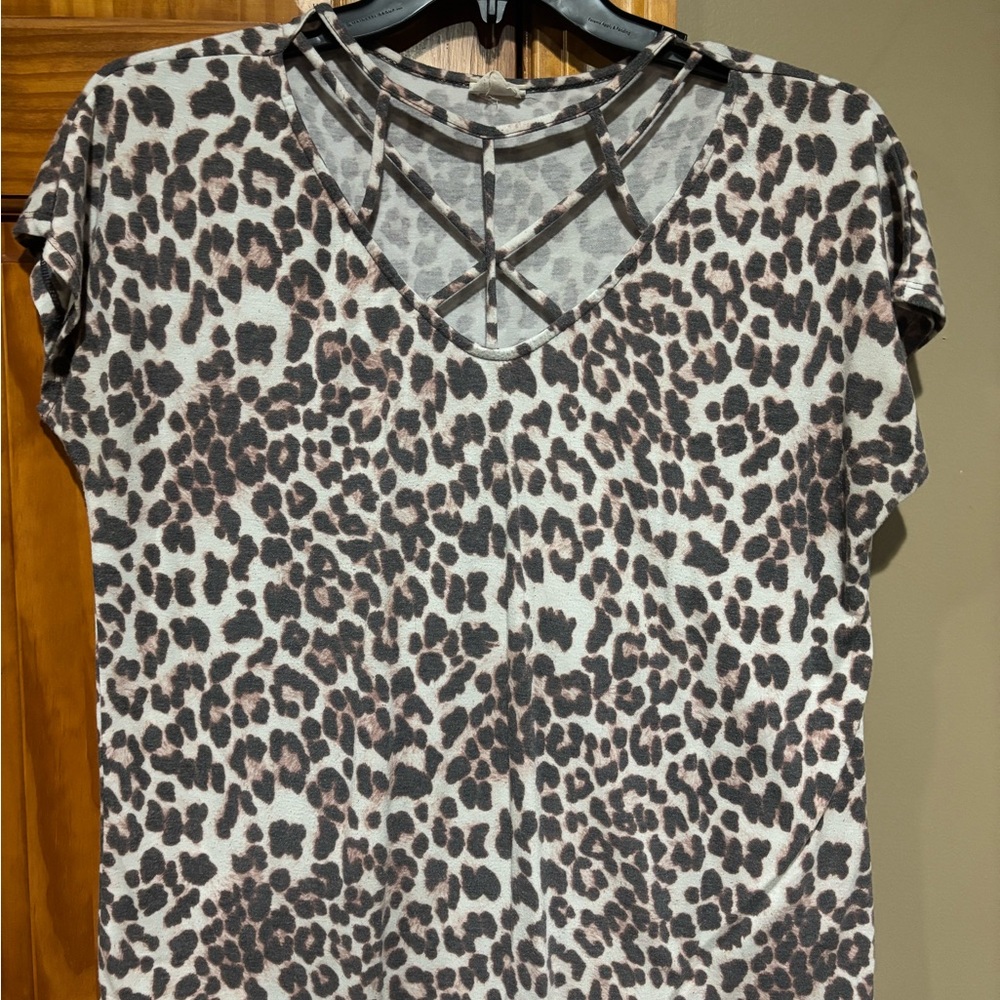 Women’s Leopard Print Cut Out Top